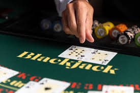 Antarmuka aplikasi mawar800 menampilkan studio live dealer, saldo akun, dan pilihan metode pembayaran